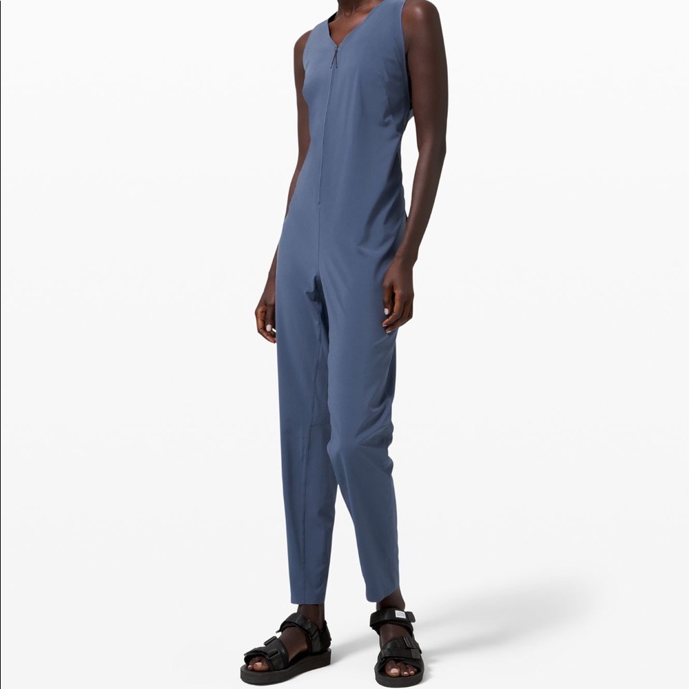 Lululemon Vindur Onesie Jumpsuit size 4 Blue Athleisure